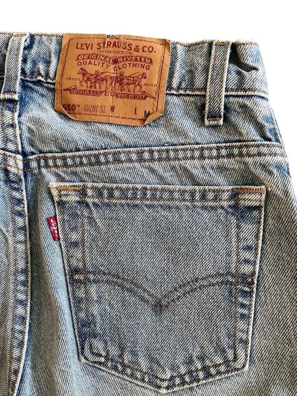 Vintage 90’s made in USA Levi's 550 tapered Jeans - Picture 4 of 7
